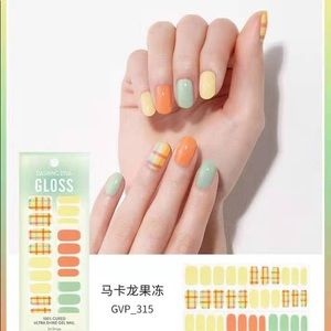 Dashing diva press on strips